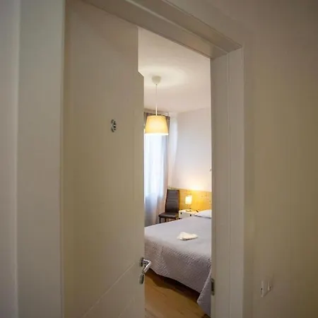 Castello7 Bed & Breakfast